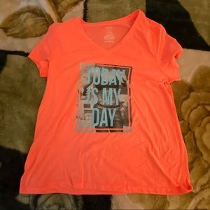 Danskin Now short sleeve shirt